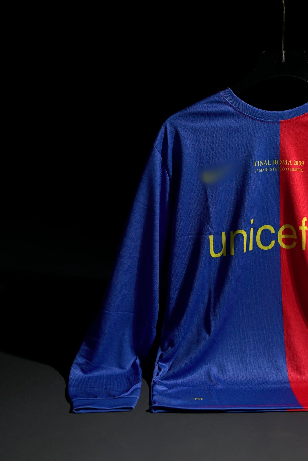 FC Barcelona | LIONEL MESSI #10 | 2008-09 | UCL Final | Home Kit | Unicef | Retro Design | Red & Blue | Full Sleeve Fit