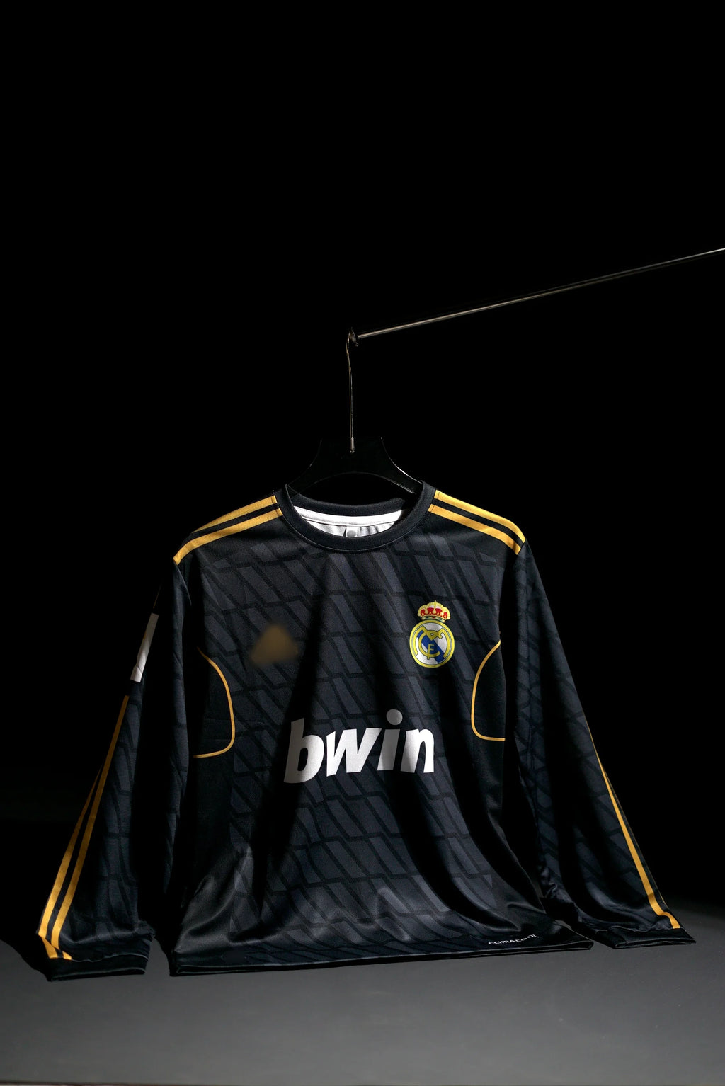 Real Madrid FC | CRISTIANO RONALDO #7 | 2011-12 | Home Kit | bwin | Retro Design | Black | Full Sleeve Fit