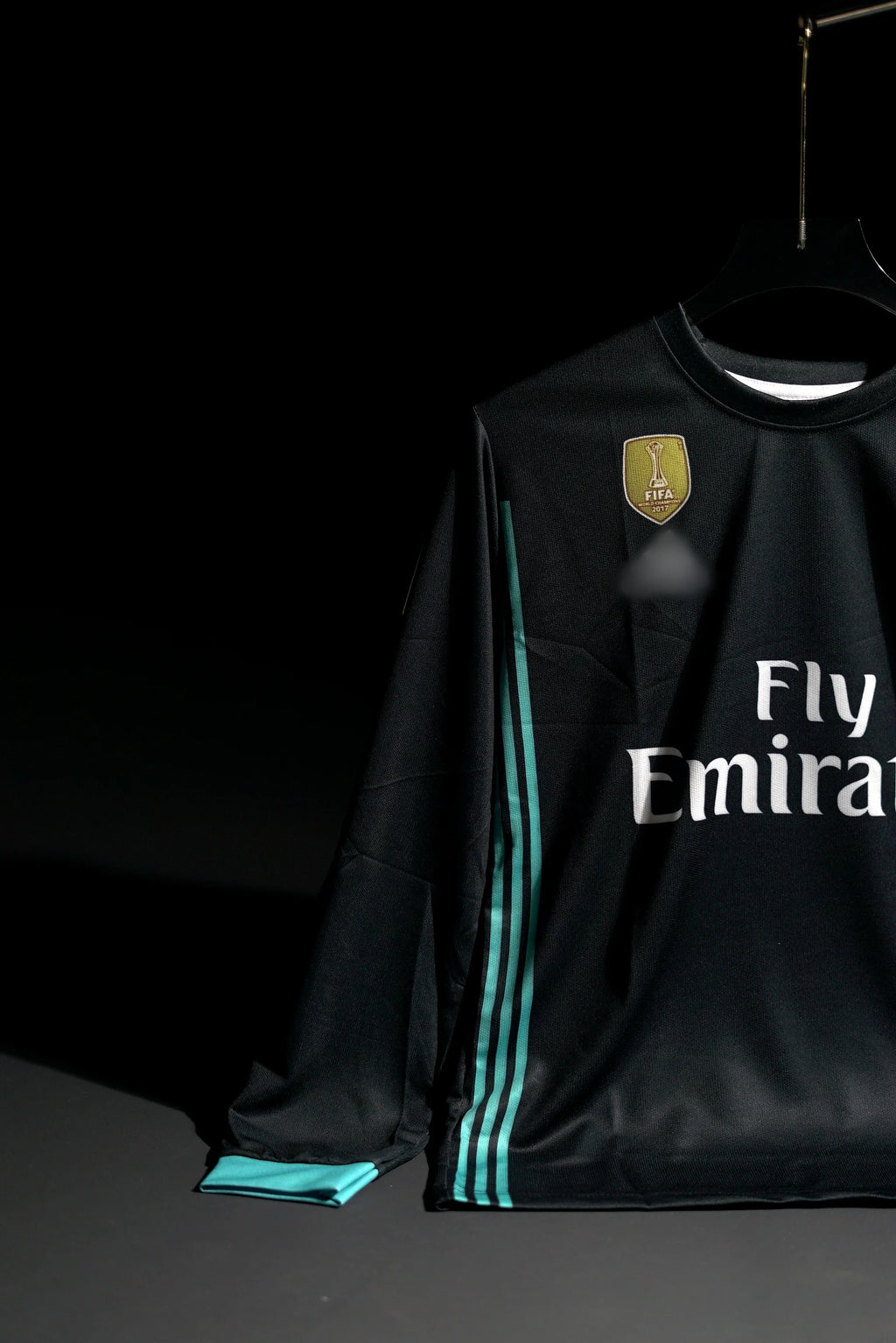 Real Madrid FC | CRISTIANO RONALDO #7 | 2017-18 | Away Kit | Fly Emirates | Retro Design | Black | Full Sleeve Fit