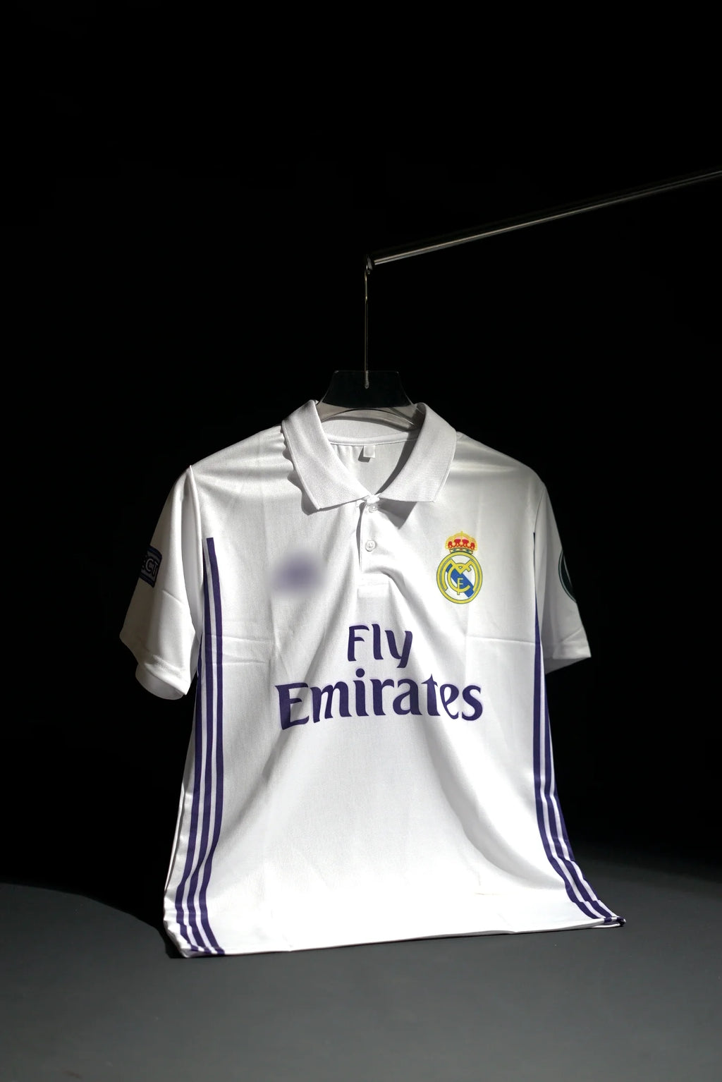 Real Madrid FC | CRISTIANO RONALDO #7 | 2016-17 | Home Kit | Fly Emirates | Retro Design | White | Collared Kit | Regular Fit