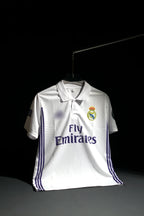 Real Madrid FC | CRISTIANO RONALDO #7 | 2016-17 | Home Kit | Fly Emirates | Retro Design | White | Collared Kit | Regular Fit