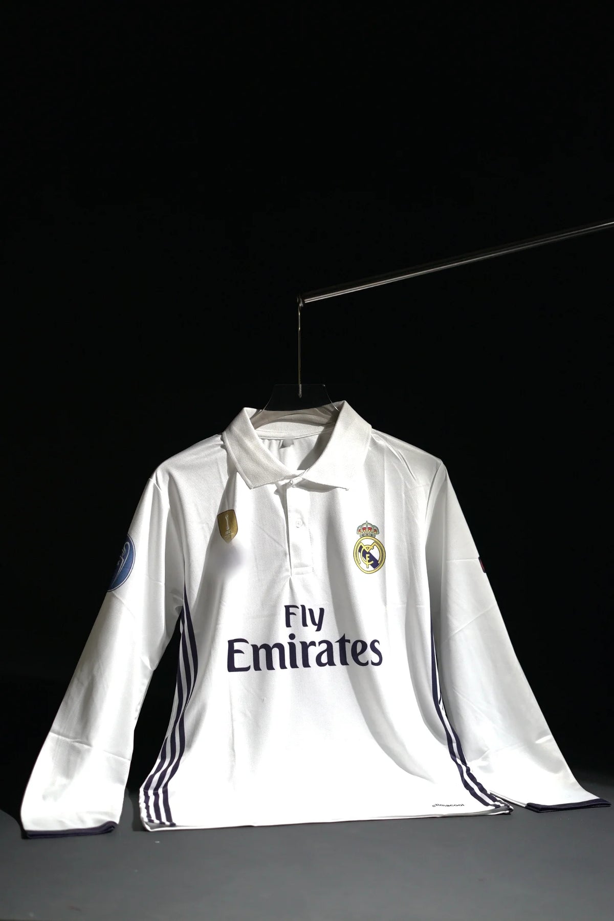 Real Madrid FC | CRISTIANO RONALDO #7 | 2016-17 | Home Kit | Fly Emirates | Retro Design | White | Collared Kit | Fullsleeve Fit