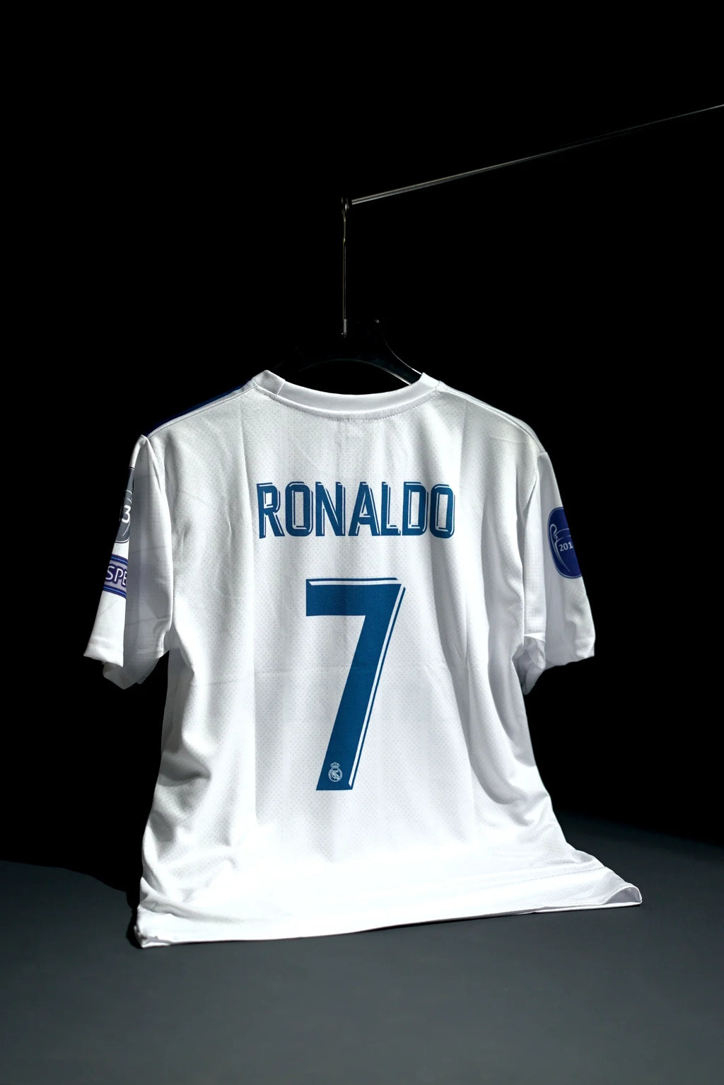 Real Madrid | CRISTIANO RONALDO #7 | 2017-18 | Home Kit | Fly Emirates | UCL Final Edition | Retro Design | White | Regular Fit