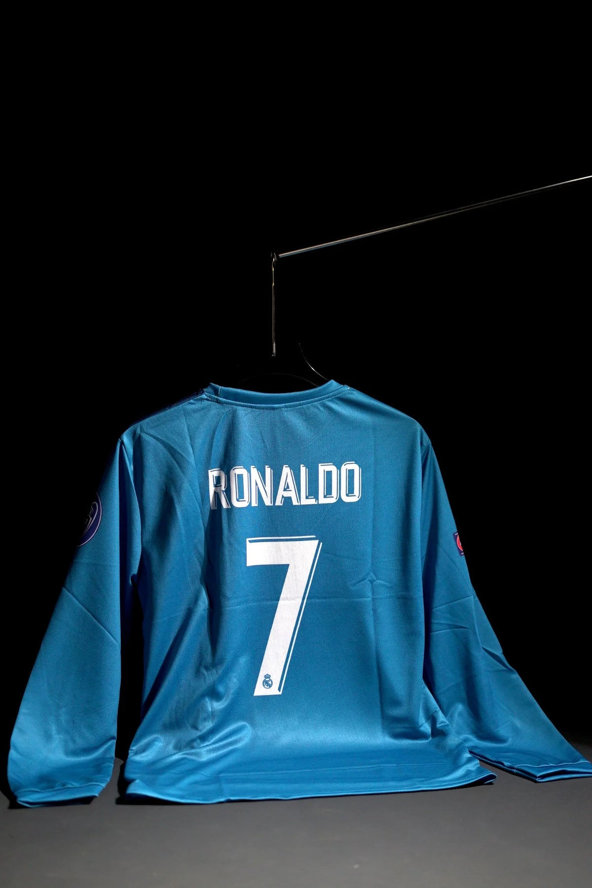 Real Madrid | CRISTIANO RONALDO #7 | 2017-18 | Third Kit | Fly Emirates | Retro Design | Blue | Full Sleeve Fit