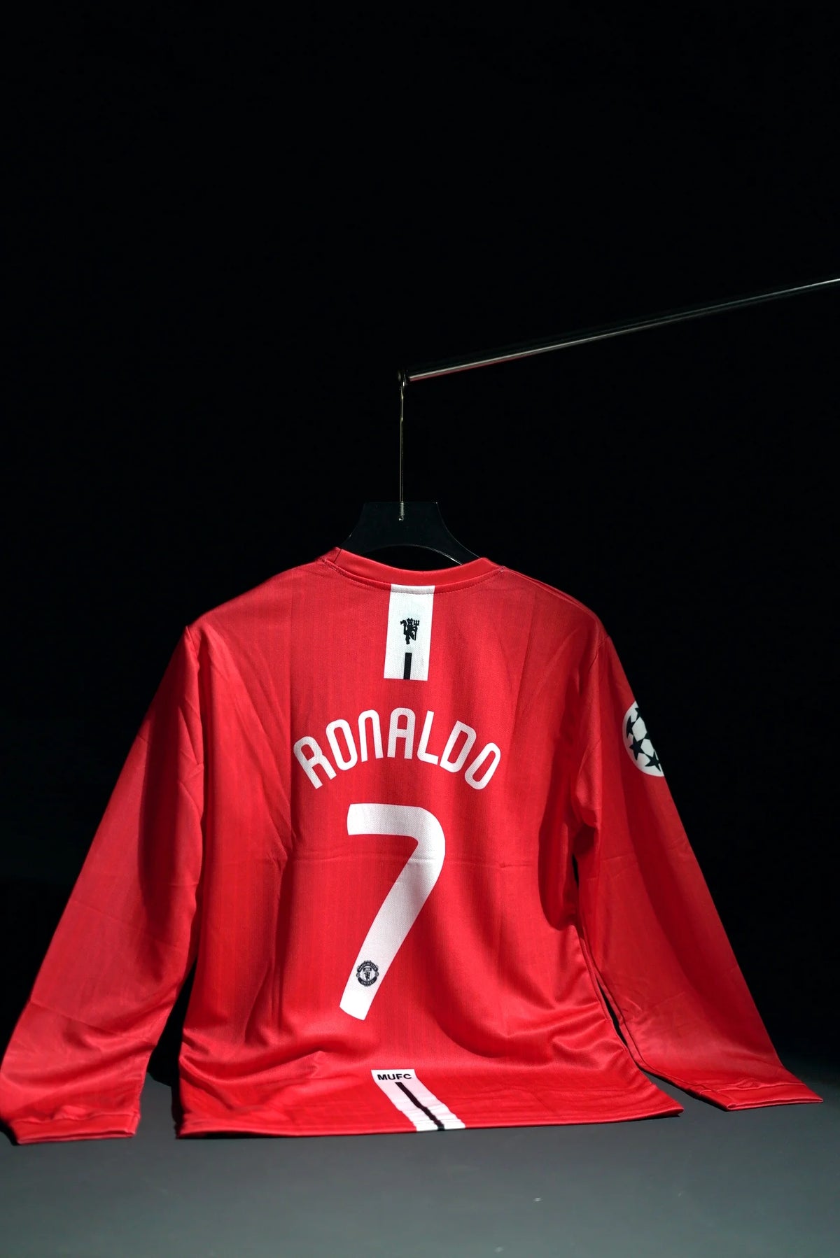 Manchester United FC | CRISTIANO RONALDO #7 | 2007-08 | Home Kit | AIG | Retro Design | Red | Full Sleeve Fit