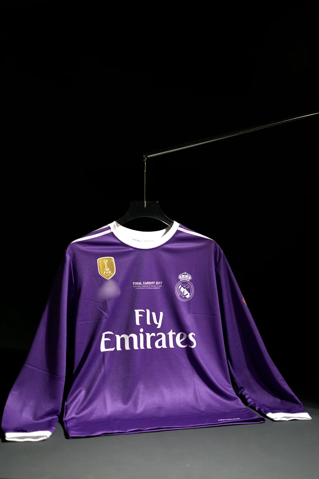 Real Madrid | CRISTIANO RONALDO #7 | 2016-17 | Away Kit | Fly Emirates | Retro Design | Purple | Full Sleeve Fit