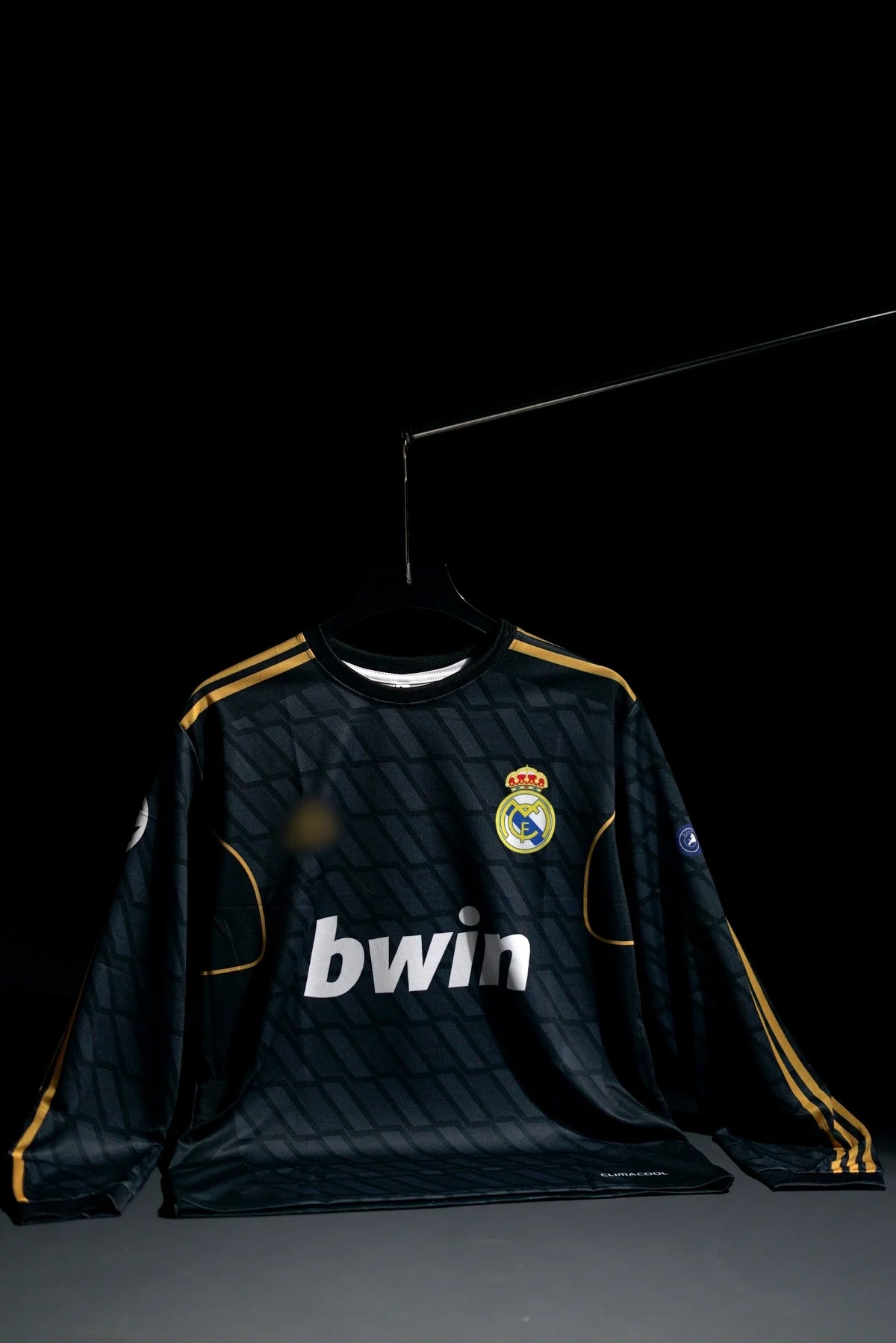 Real Madrid | SERGIO RAMOS #4 | 2011-12 | Away Kit | bwin | Retro Design | Black | Full Sleeve Fit