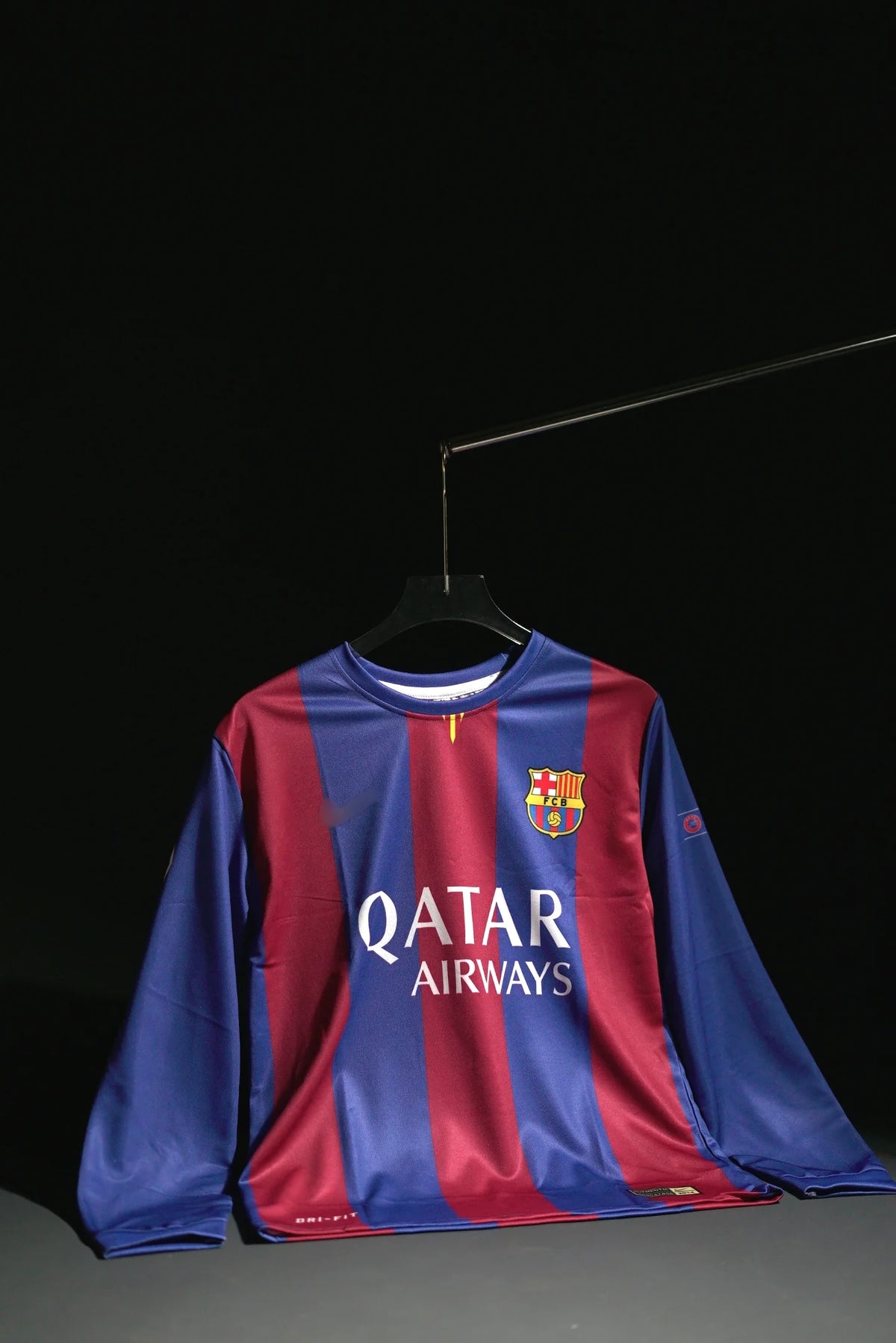 FC Barcelona | NEYMAR JR #11 | 2014-15 | Home Kit | Qatar Airways | Retro Design | Red & Blue | Full Sleeve Fit