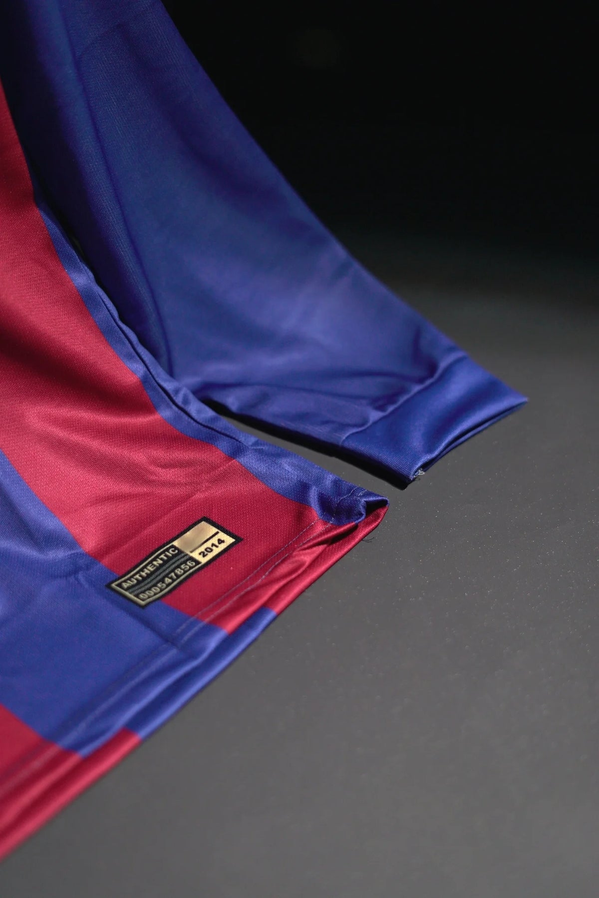 FC Barcelona | NEYMAR JR #11 | 2014-15 | Home Kit | Qatar Airways | Retro Design | Red & Blue | Full Sleeve Fit